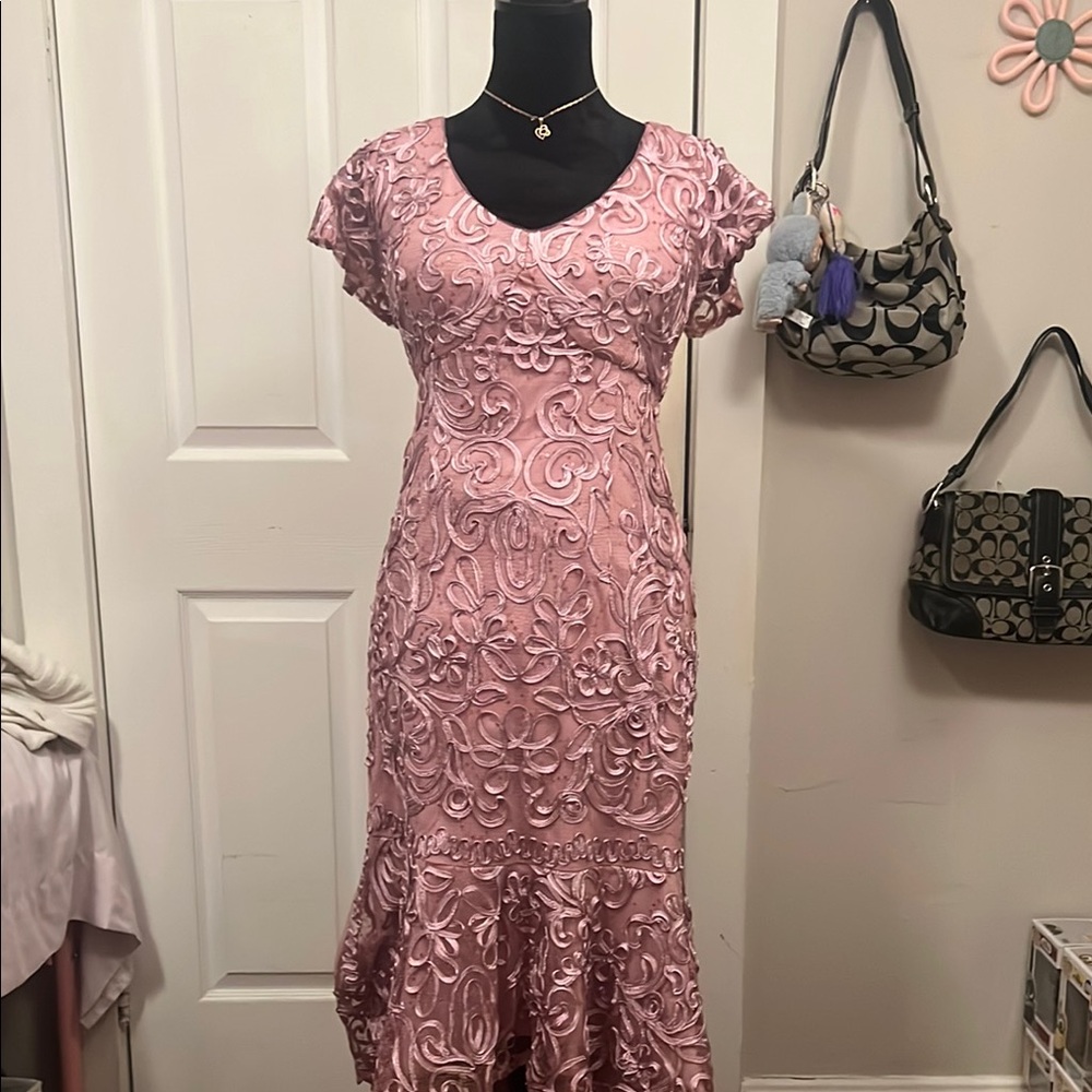Elegant Pink Lace Dress
